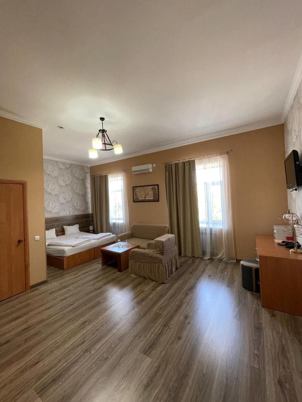 Shanyrak Hotel Temirtau Zewnętrze zdjęcie